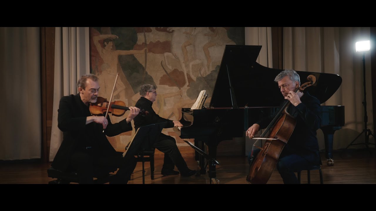 Piano Trio no.1 Op.63, II. Lebhaft